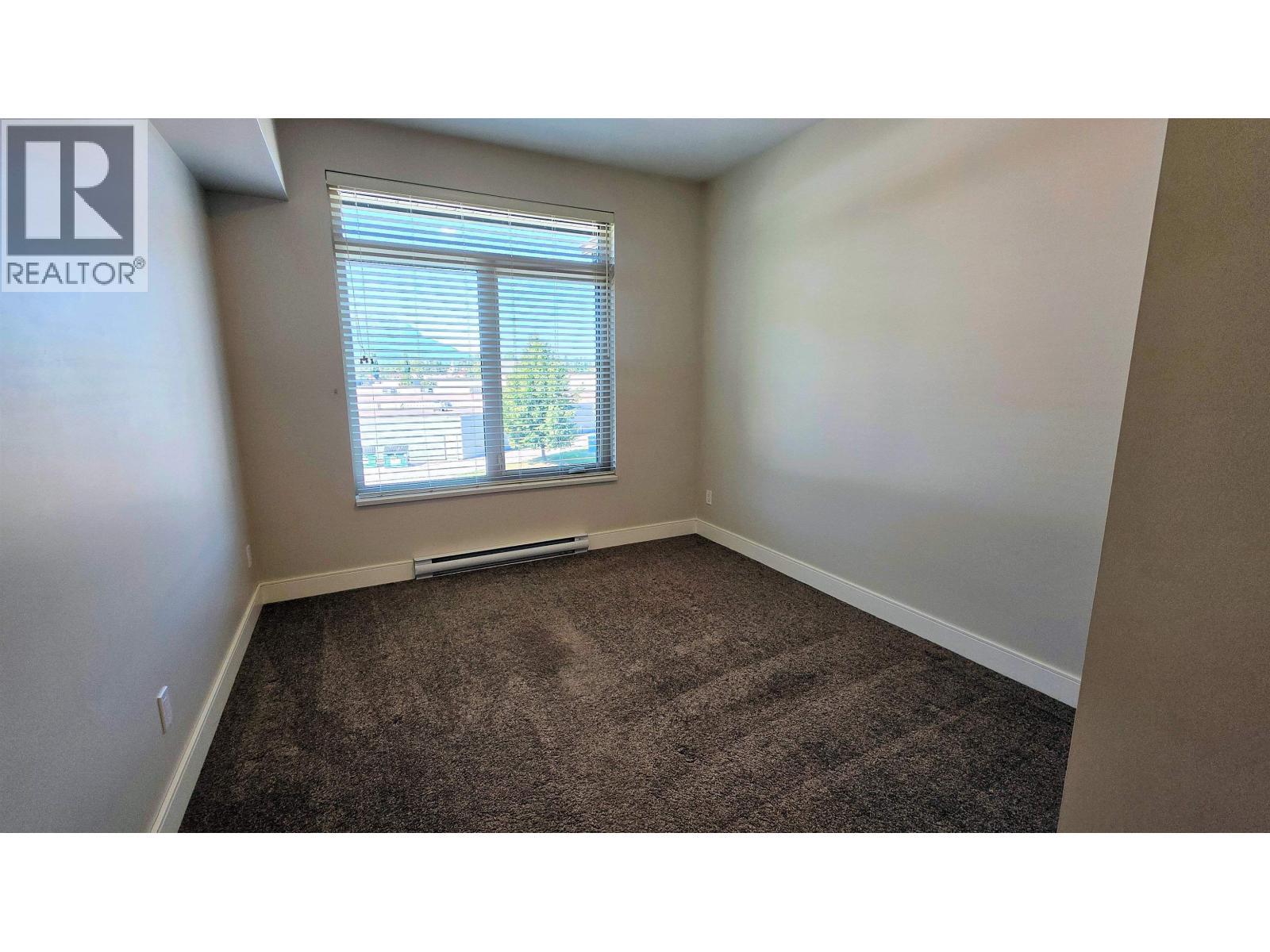 305 3684 Princess Crescent, Smithers, BC - Indoor Photo Showing Other Room