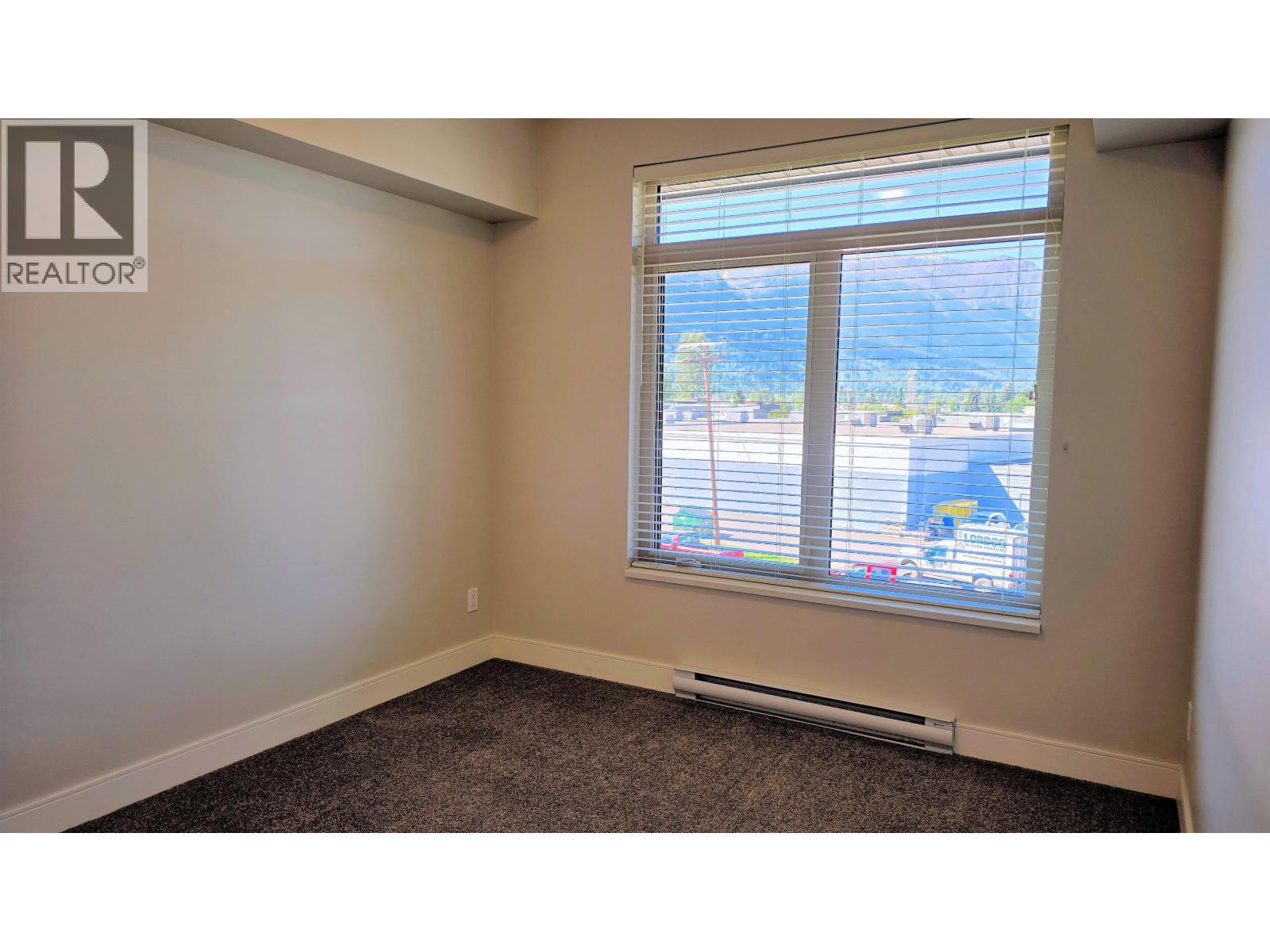 305 3684 Princess Crescent, Smithers, BC - Indoor Photo Showing Other Room