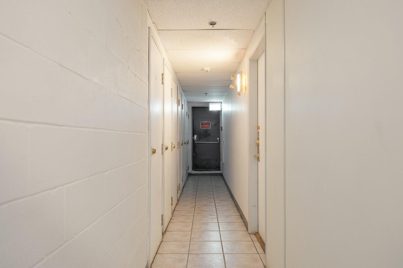 Rangement - 204-5420 Rue St-Denis, Montréal (Le Plateau-Mont-Royal), QC - Indoor Photo Showing Other Room