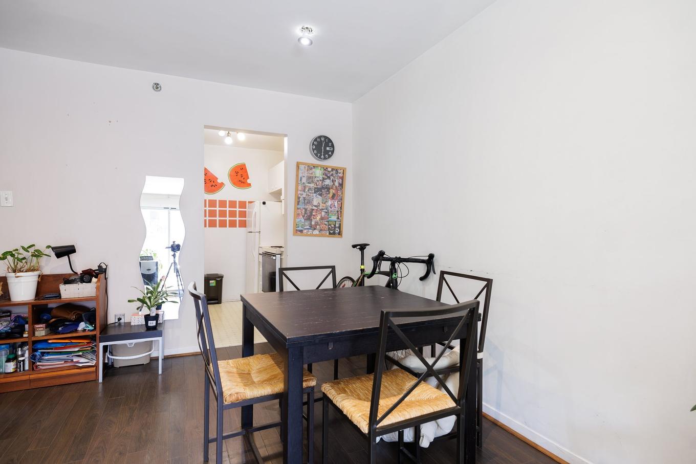 Salle à manger - 204-5420 Rue St-Denis, Montréal (Le Plateau-Mont-Royal), QC - Indoor Photo Showing Dining Room