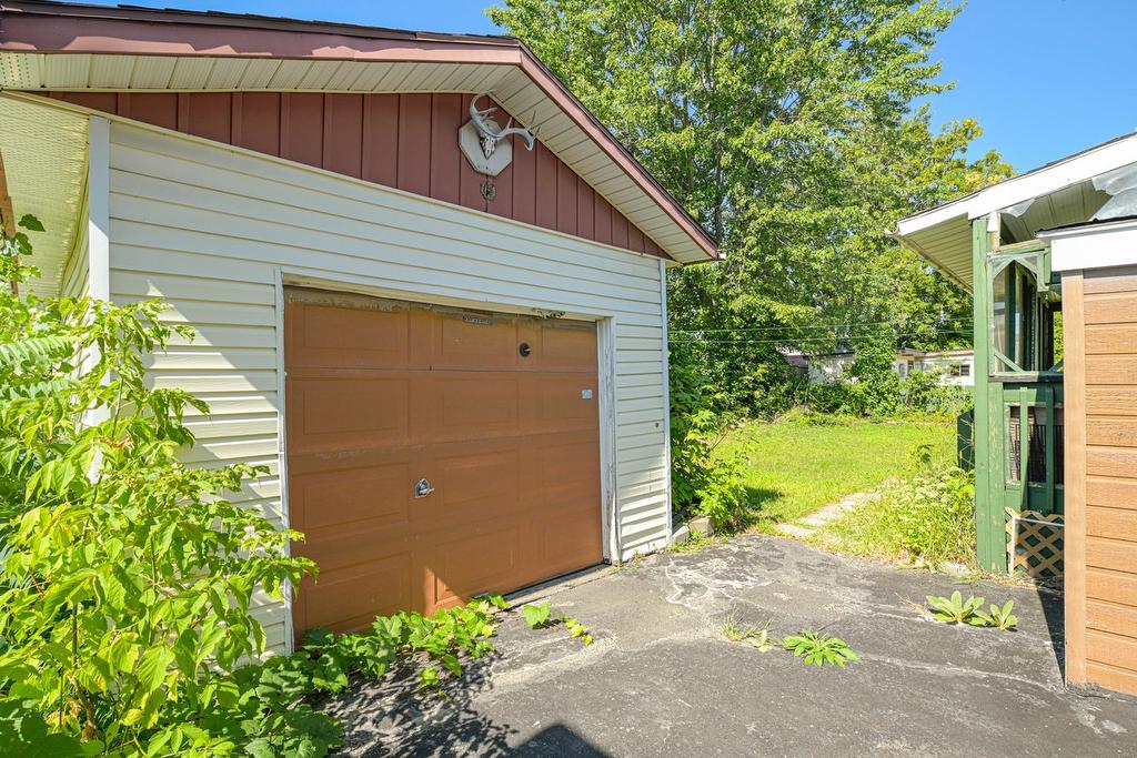 Garage - 808 4E Avenue, Laval (Fabreville), QC - Outdoor With Exterior