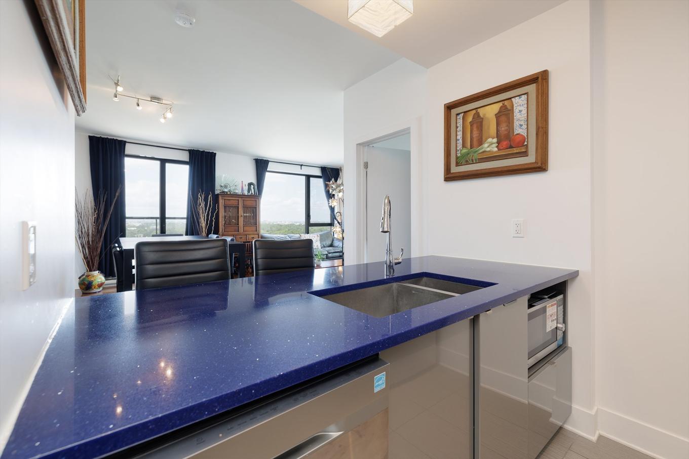 Cuisine - Ph1001-4239 Rue Jean-Talon O., Montréal (Côte-Des-Neiges/Notre-Dame-De-Grâce), QC - Indoor Photo Showing Kitchen