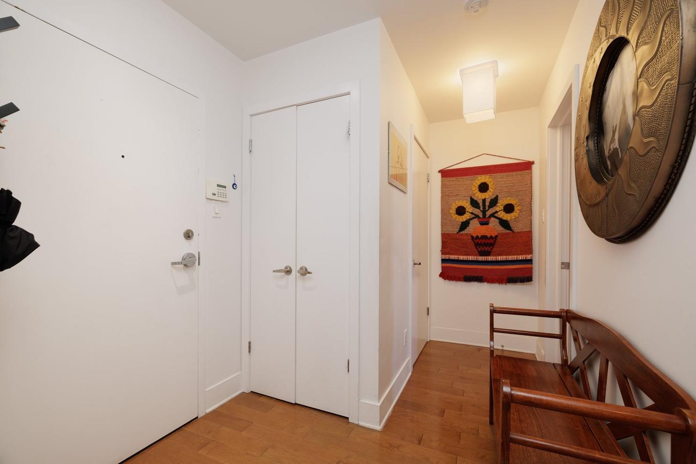 Hall d'entrée/Vestibule - Ph1001-4239 Rue Jean-Talon O., Montréal (Côte-Des-Neiges/Notre-Dame-De-Grâce), QC - Indoor Photo Showing Other Room