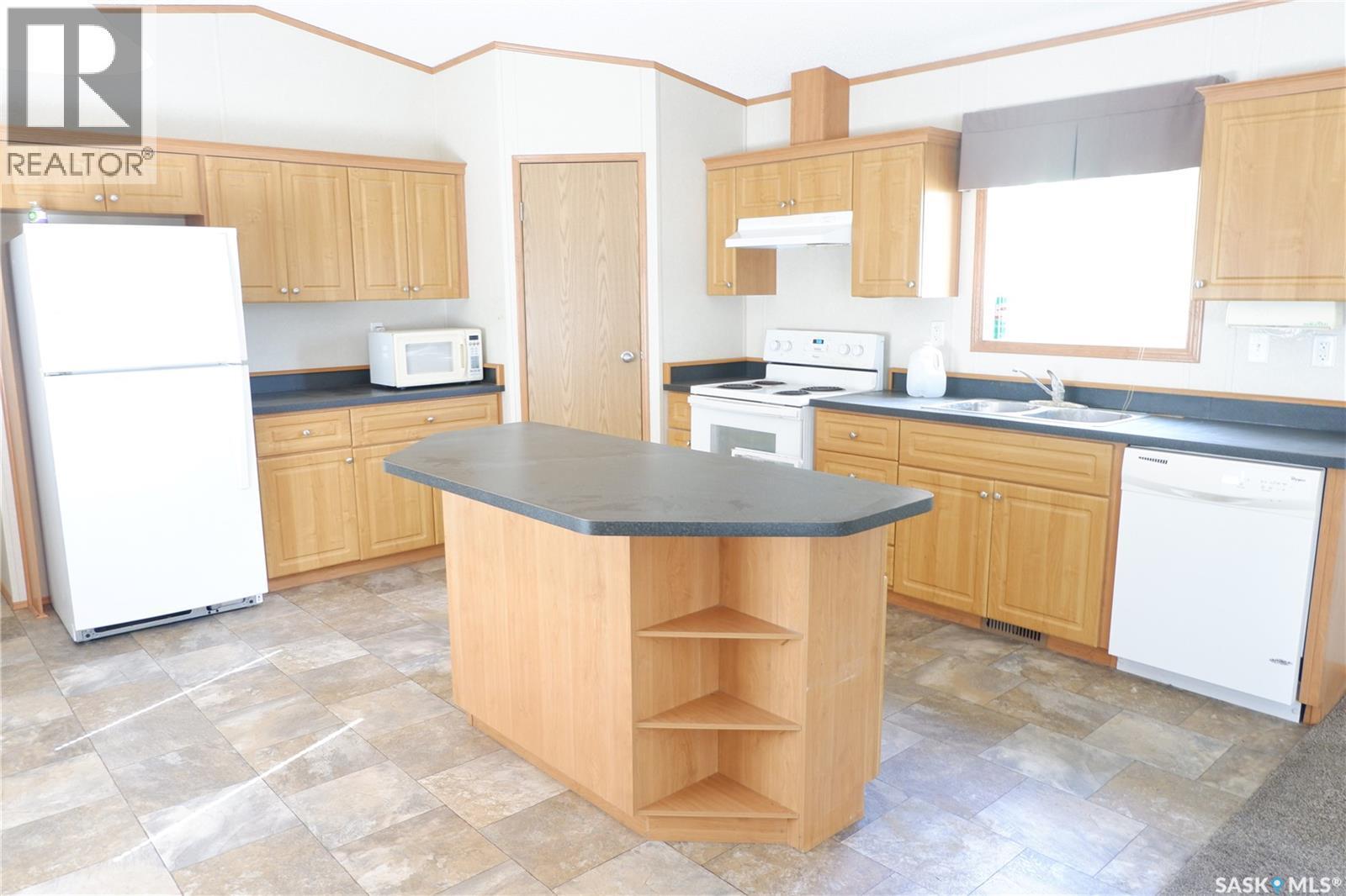 Rayner Acreage, Old Post Rm No. 43, SK - Indoor Photo Showing Kitchen With Double Sink