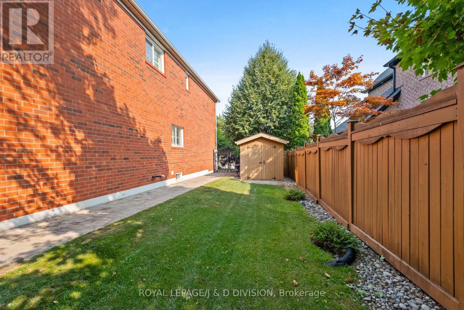 2153 Manor Hill Drive, Mississauga, ON - Outdoor
