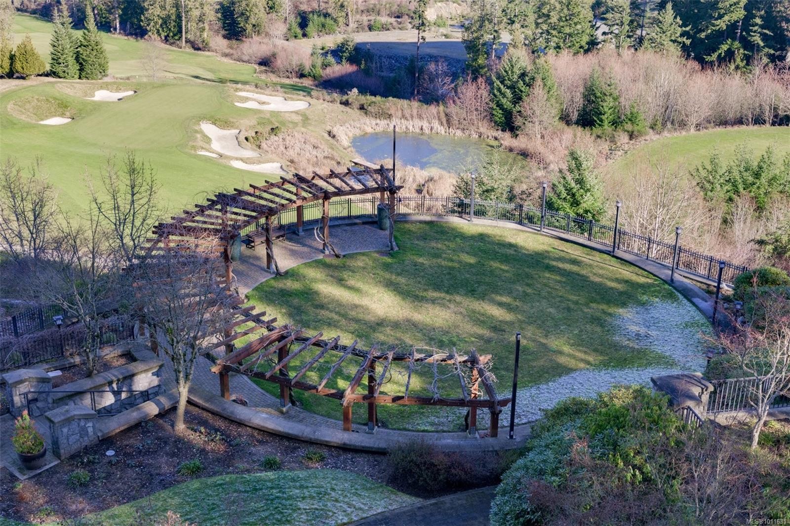 335/337 C-1999 Country Club Way, Langford, BC - Outdoor With View