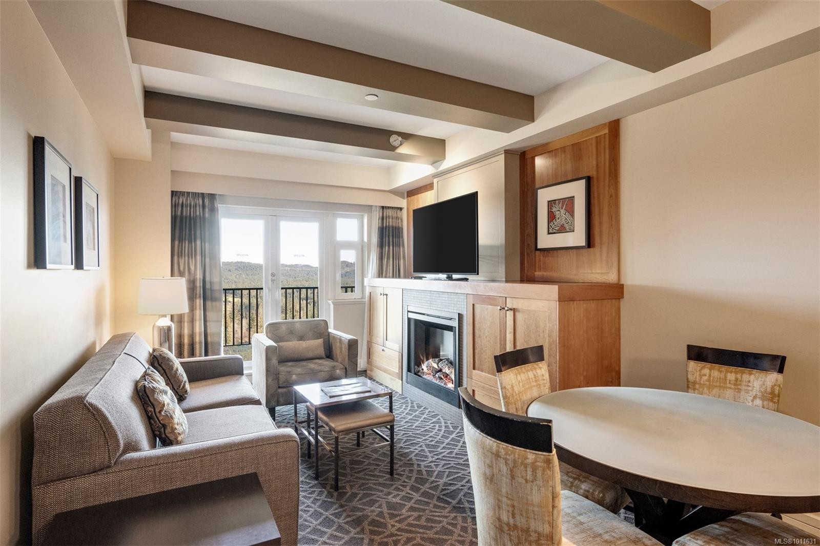 335/337 C-1999 Country Club Way, Langford, BC - Indoor With Fireplace