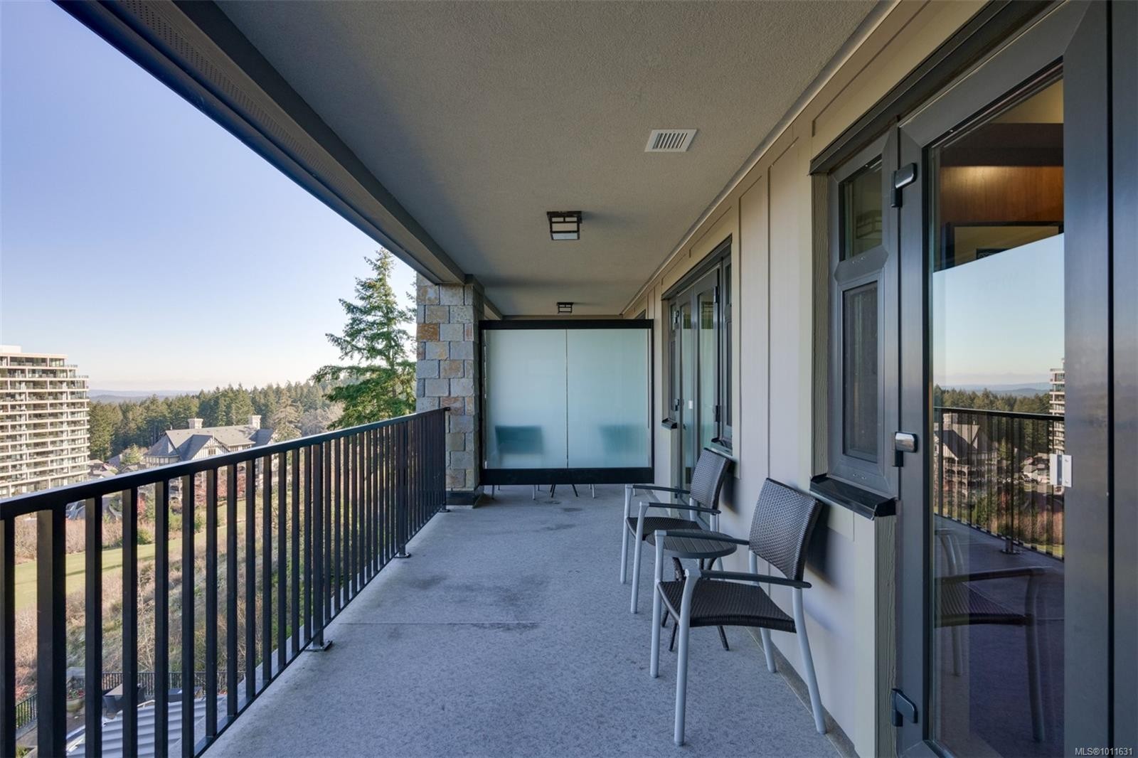 335/337 C-1999 Country Club Way, Langford, BC - Outdoor With Balcony With Exterior