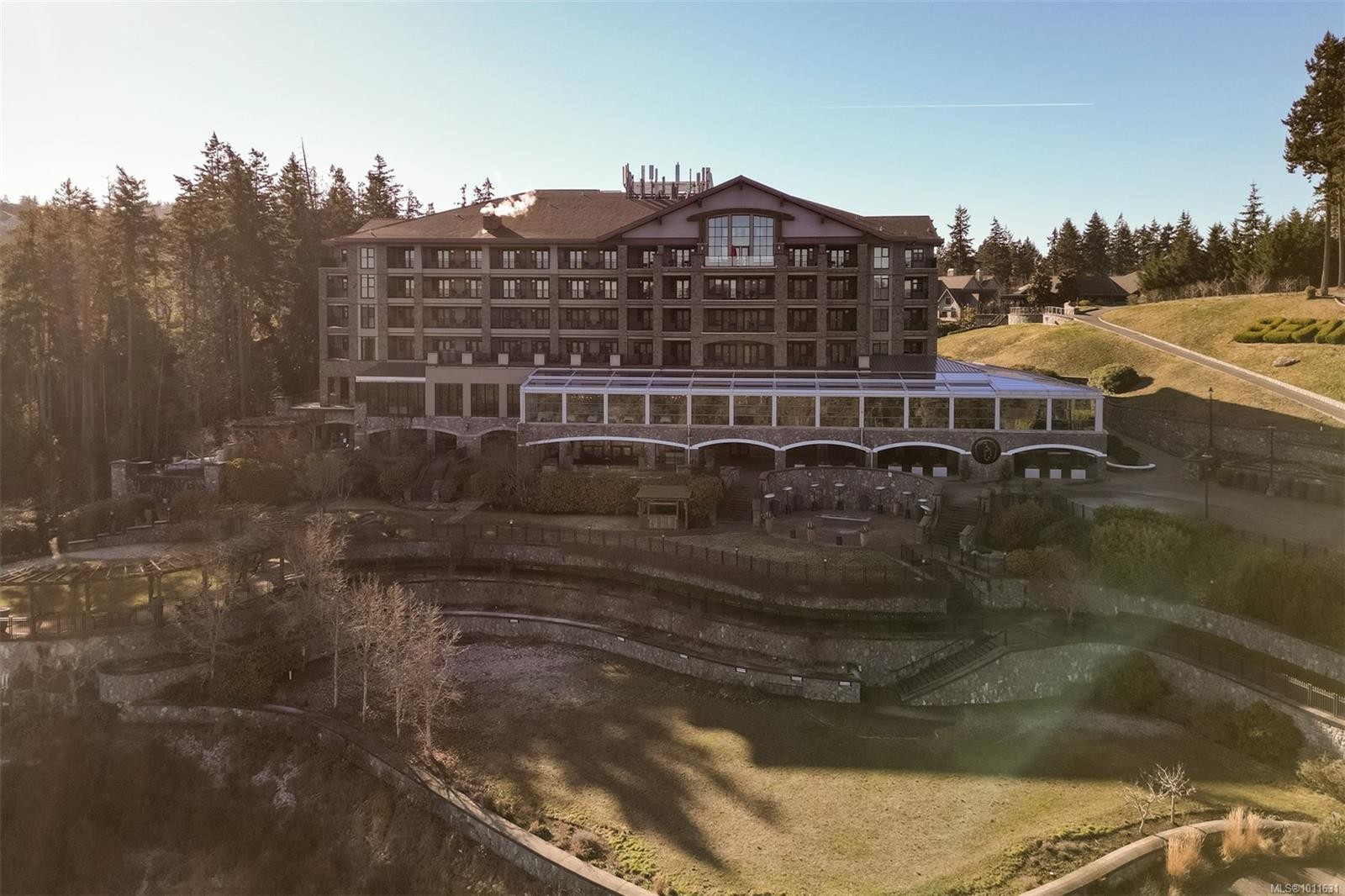 335/337 C-1999 Country Club Way, Langford, BC - Outdoor