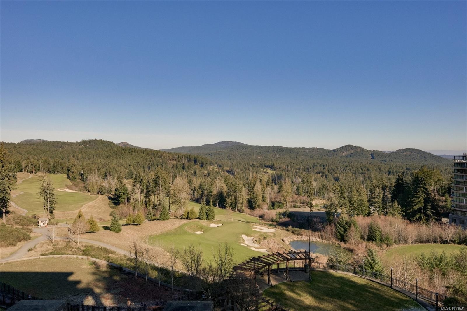 335/337 C-1999 Country Club Way, Langford, BC - Outdoor With View