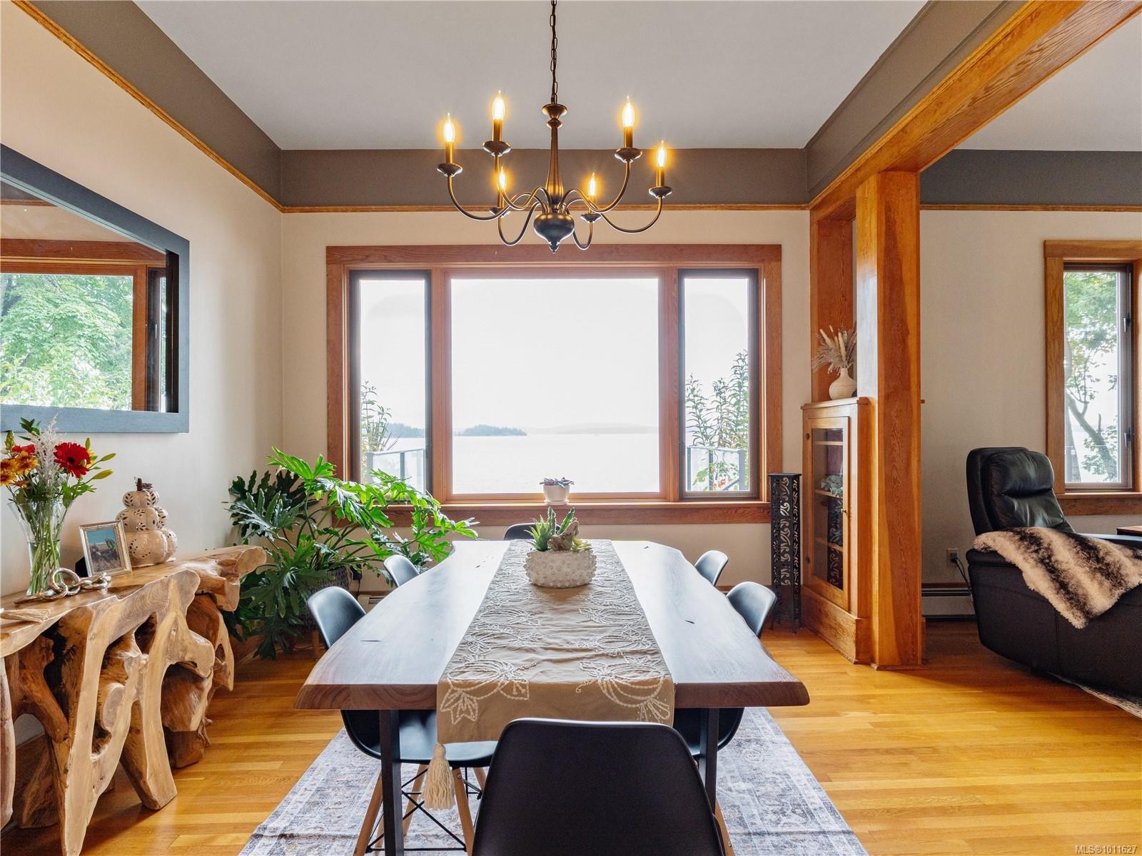 11231 Chemainus Rd, Ladysmith, BC