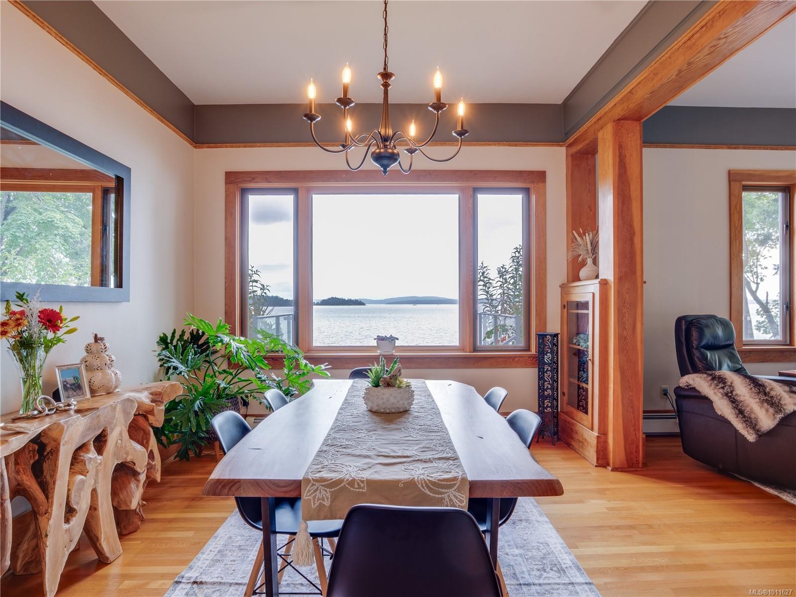 11231 Chemainus Rd, Ladysmith, BC