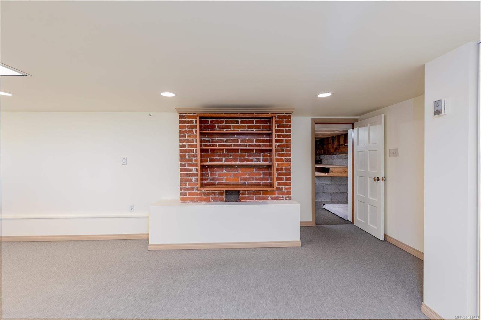 11231 Chemainus Rd, Ladysmith, BC