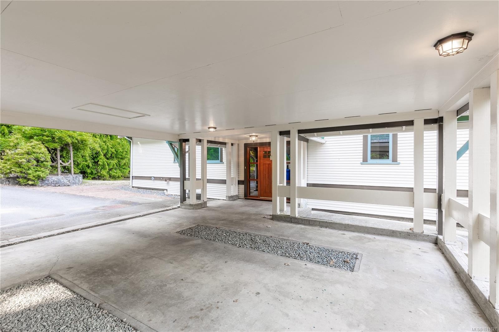 11231 Chemainus Rd, Ladysmith, BC