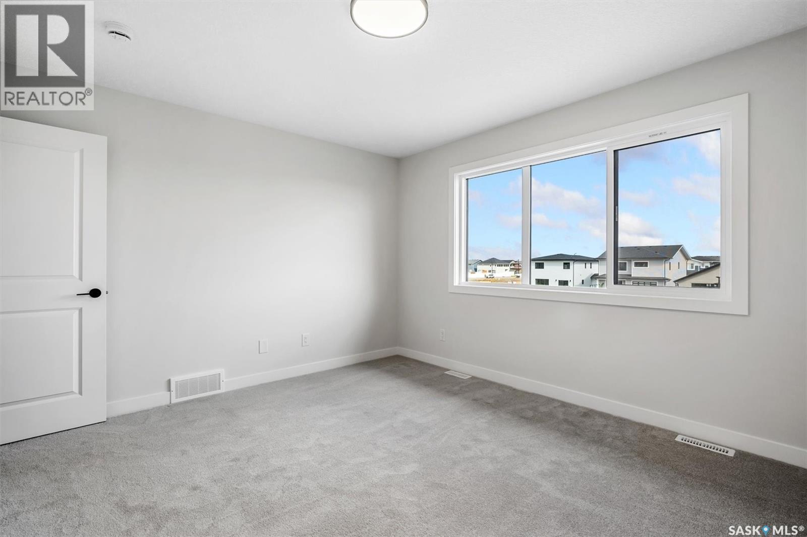 127 Katz Avenue, Saskatoon, SK - Indoor Photo Showing Other Room