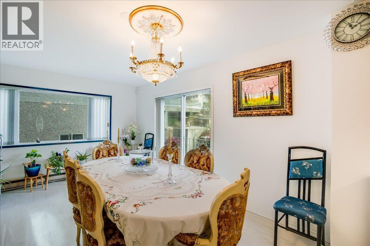 801 Houston Street, Nelson, BC - Indoor Photo Showing Dining Room