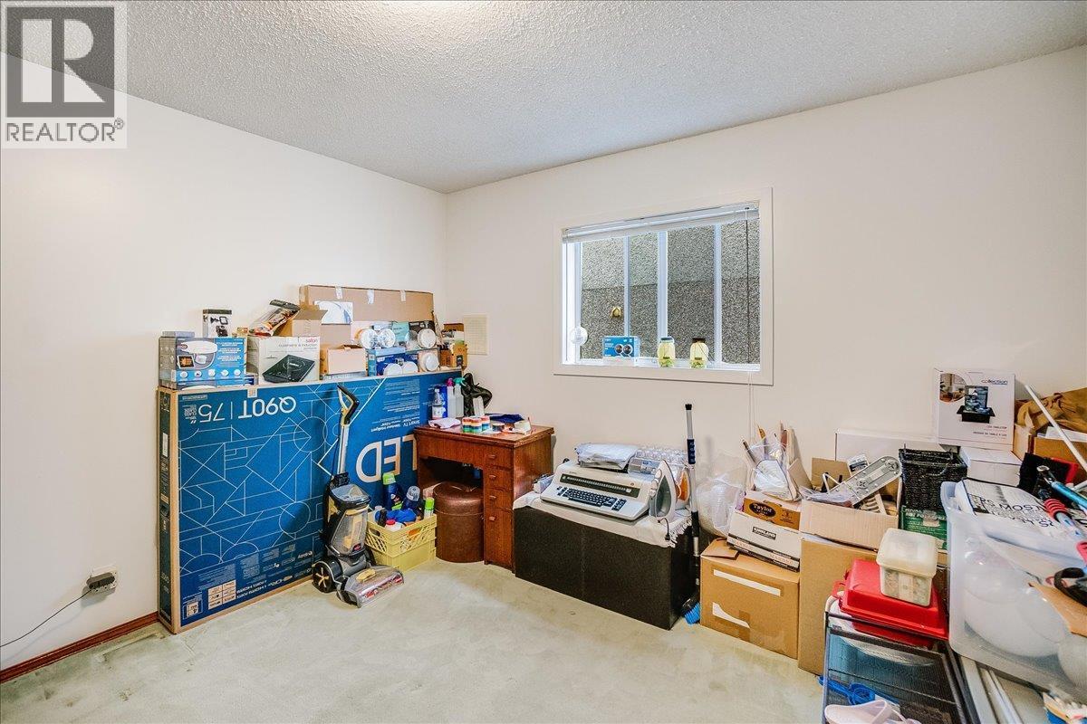 801 Houston Street, Nelson, BC - Indoor