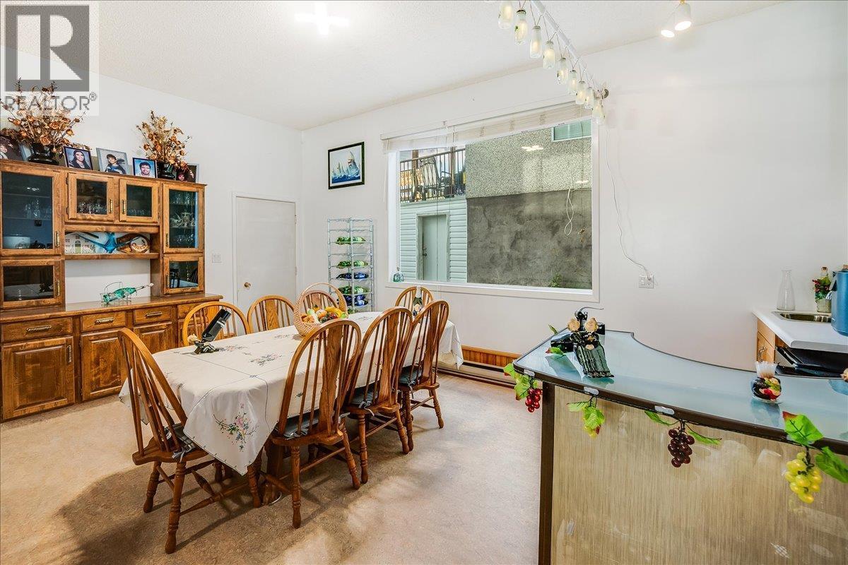 801 Houston Street, Nelson, BC - Indoor Photo Showing Dining Room
