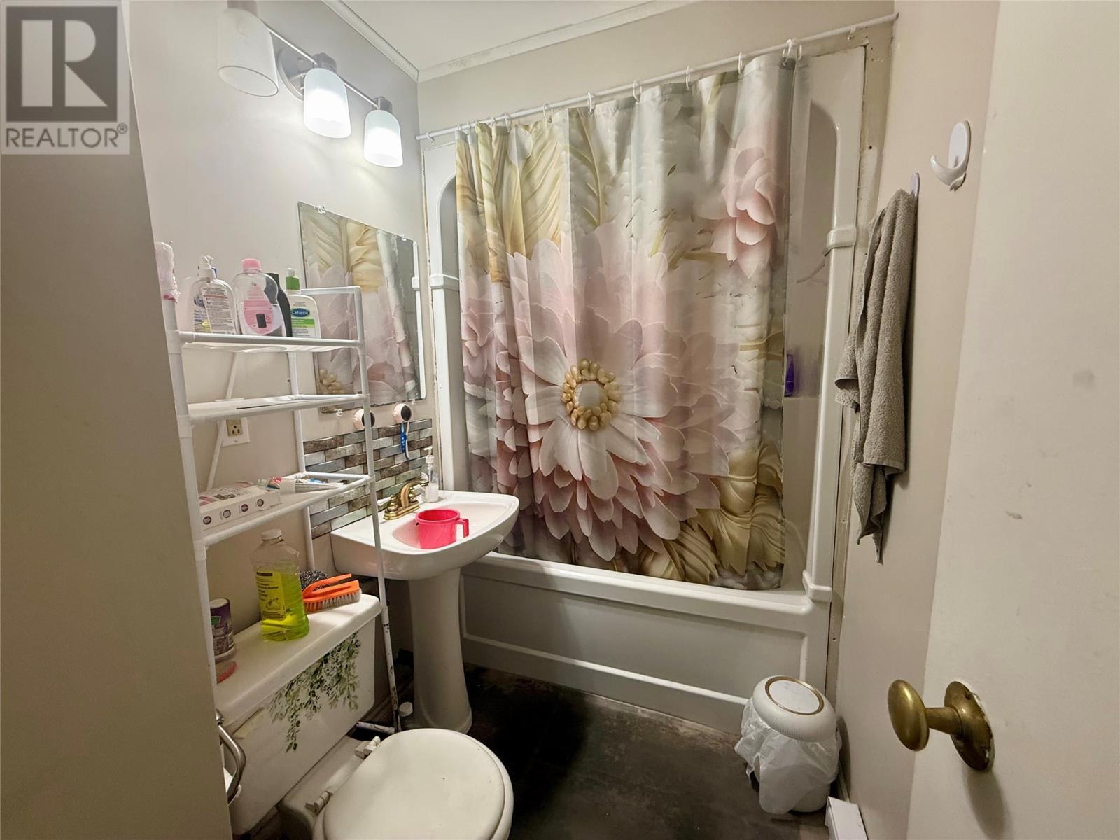 120 East Valley Road, Corner Brook, NL - Indoor Photo Showing Bathroom