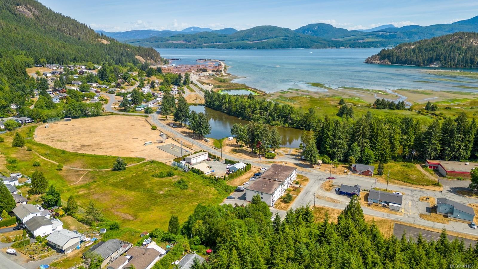 581 Macmillan Dr, Sayward, BC