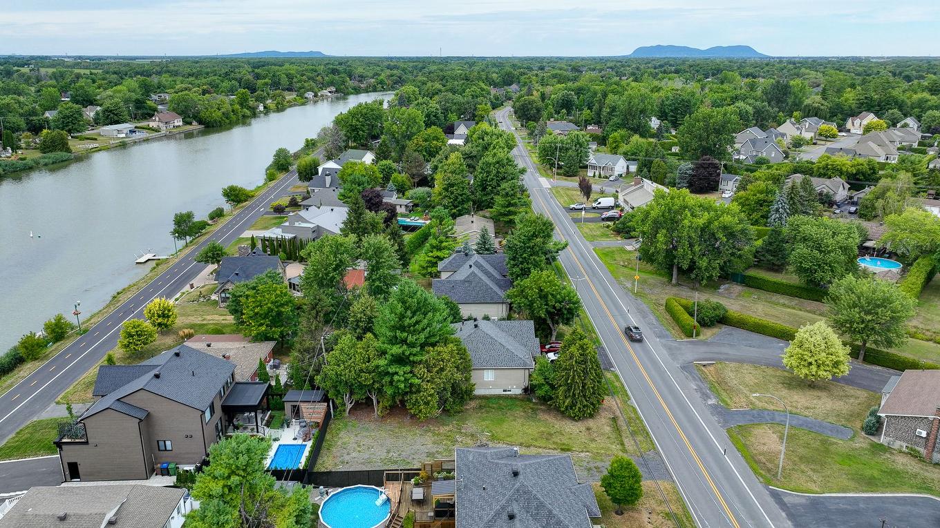 Vue sur l'eau - Rue Baillargeon, Saint-Jean-Sur-Richelieu, QC