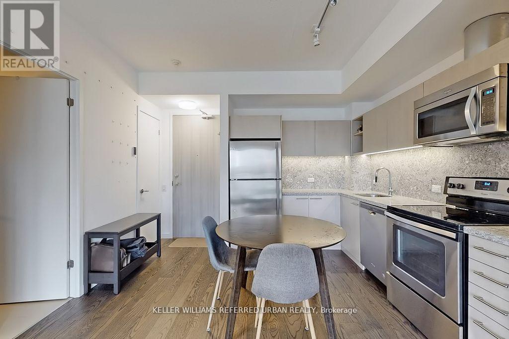 604 - 390 Cherry Street, Toronto, ON - Indoor Photo Showing Kitchen With Upgraded Kitchen