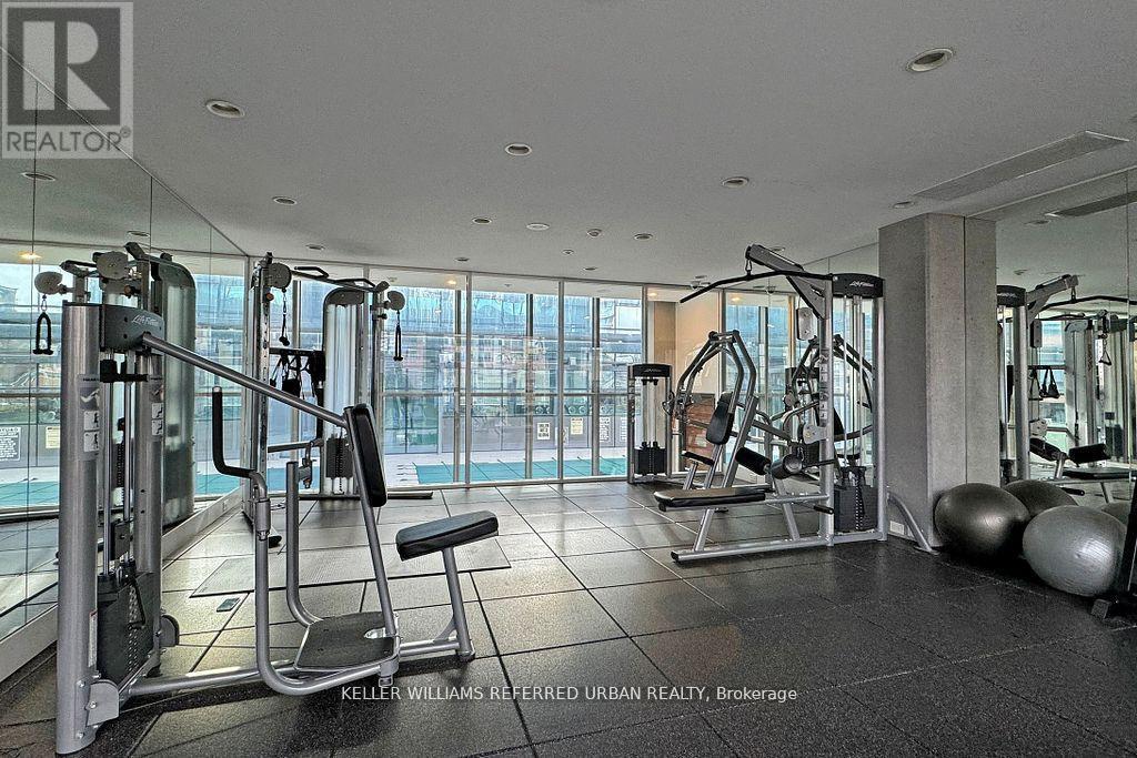 604 - 390 Cherry Street, Toronto, ON - Indoor Photo Showing Gym Room