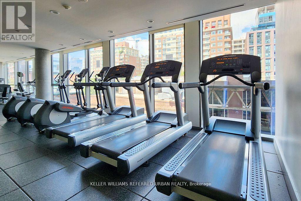 604 - 390 Cherry Street, Toronto, ON - Indoor Photo Showing Gym Room