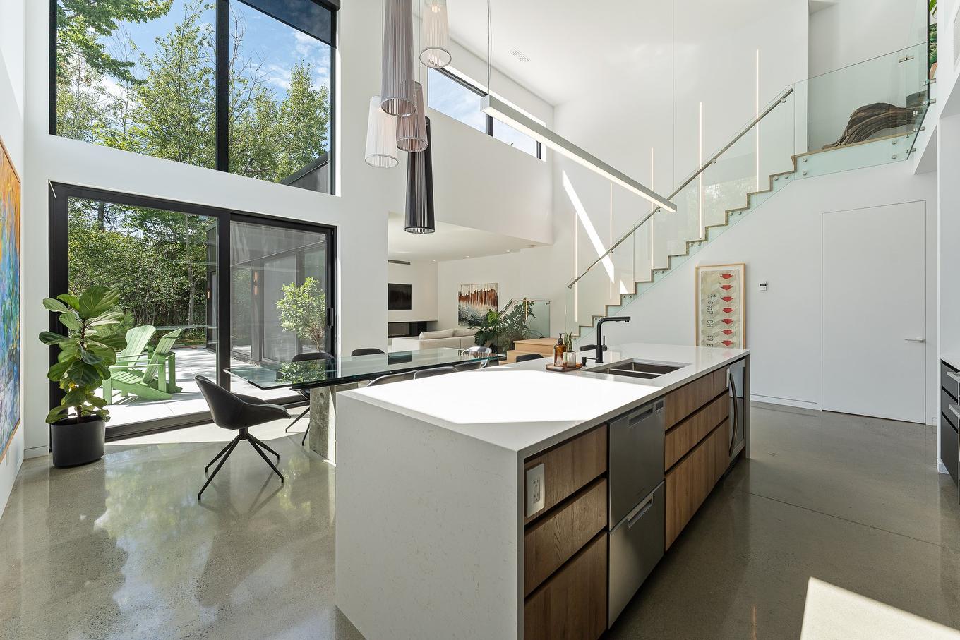 Cuisine - 646 Rue De Weimar, Granby, QC - Indoor Photo Showing Kitchen With Double Sink