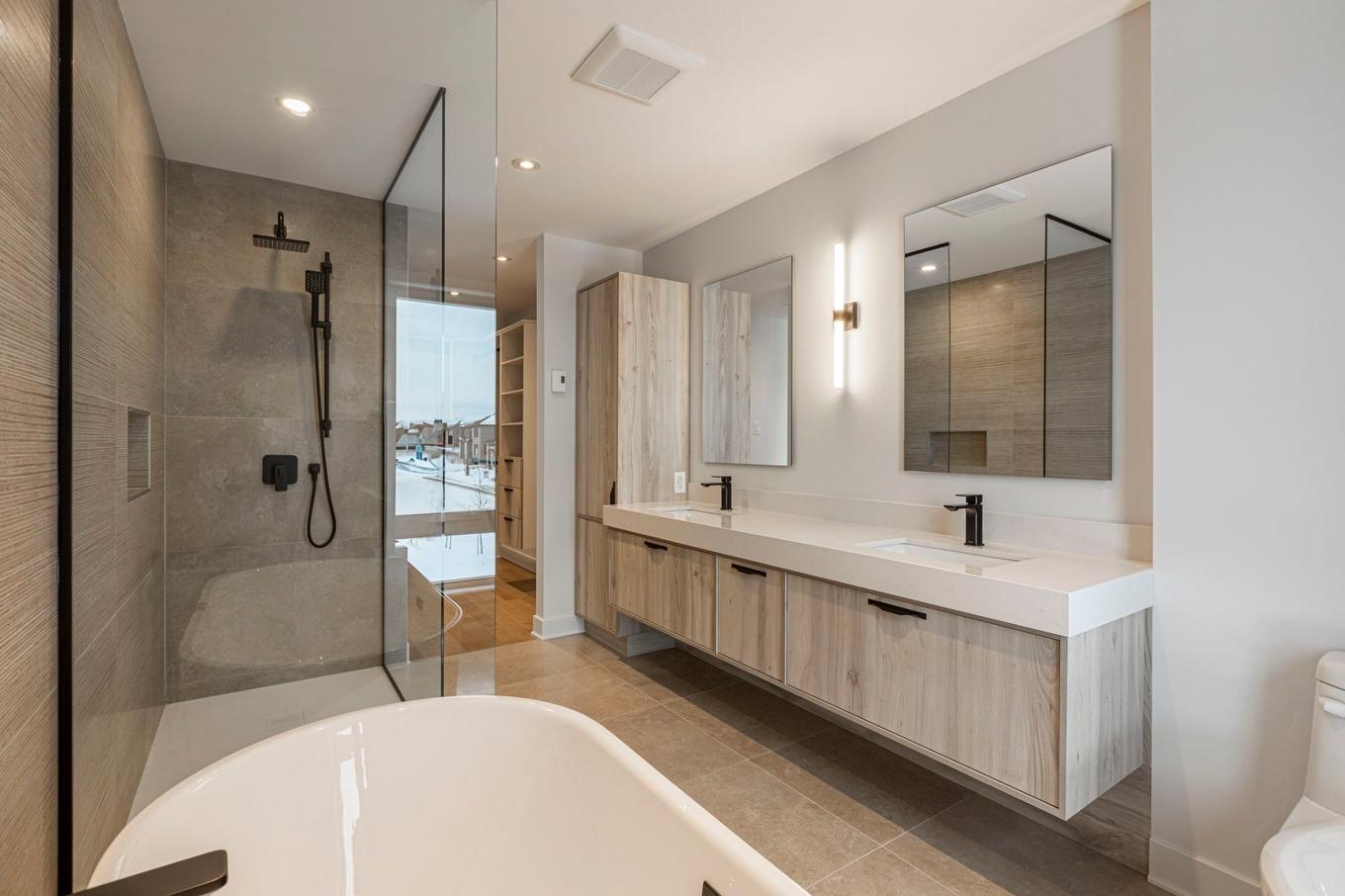 Salle de bains attenante à la CCP - 749 Rue Louis-Quilico, Boucherville, QC - Indoor Photo Showing Bathroom