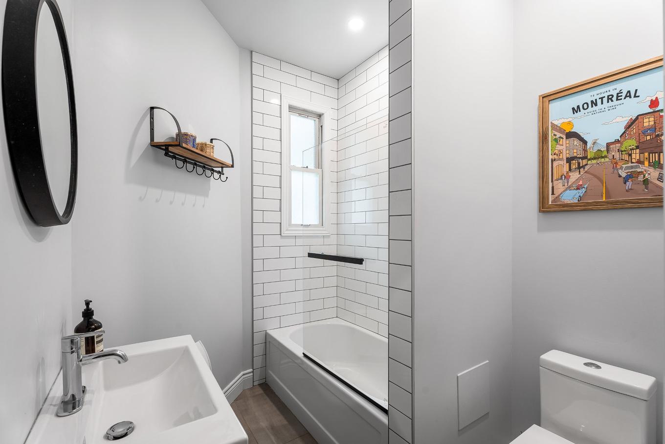 Salle de bains - 7332 Av. Christophe-Colomb, Montréal (Villeray/Saint-Michel/Parc-Extension), QC - Indoor Photo Showing Bathroom