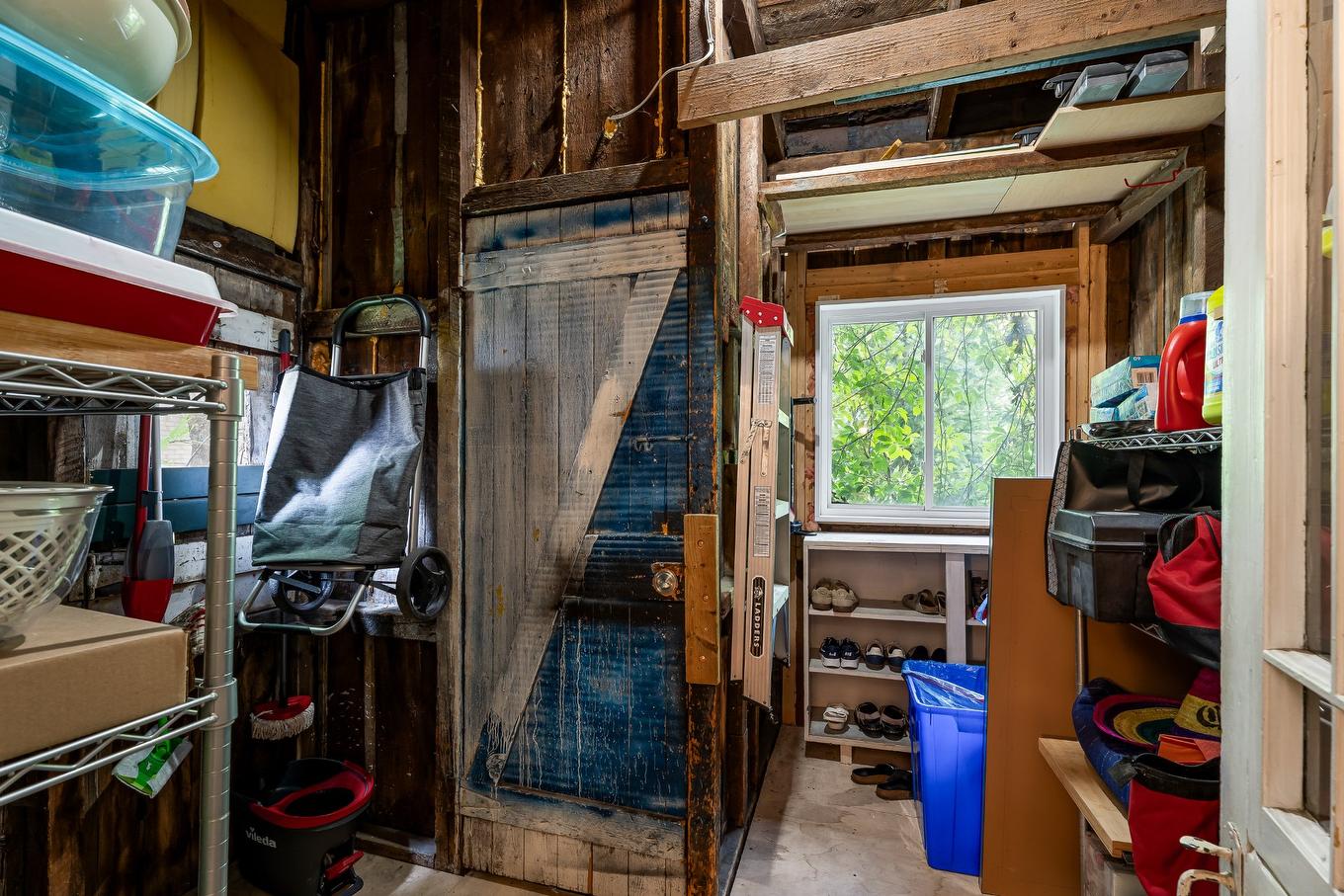 Rangement - 7332 Av. Christophe-Colomb, Montréal (Villeray/Saint-Michel/Parc-Extension), QC - Indoor