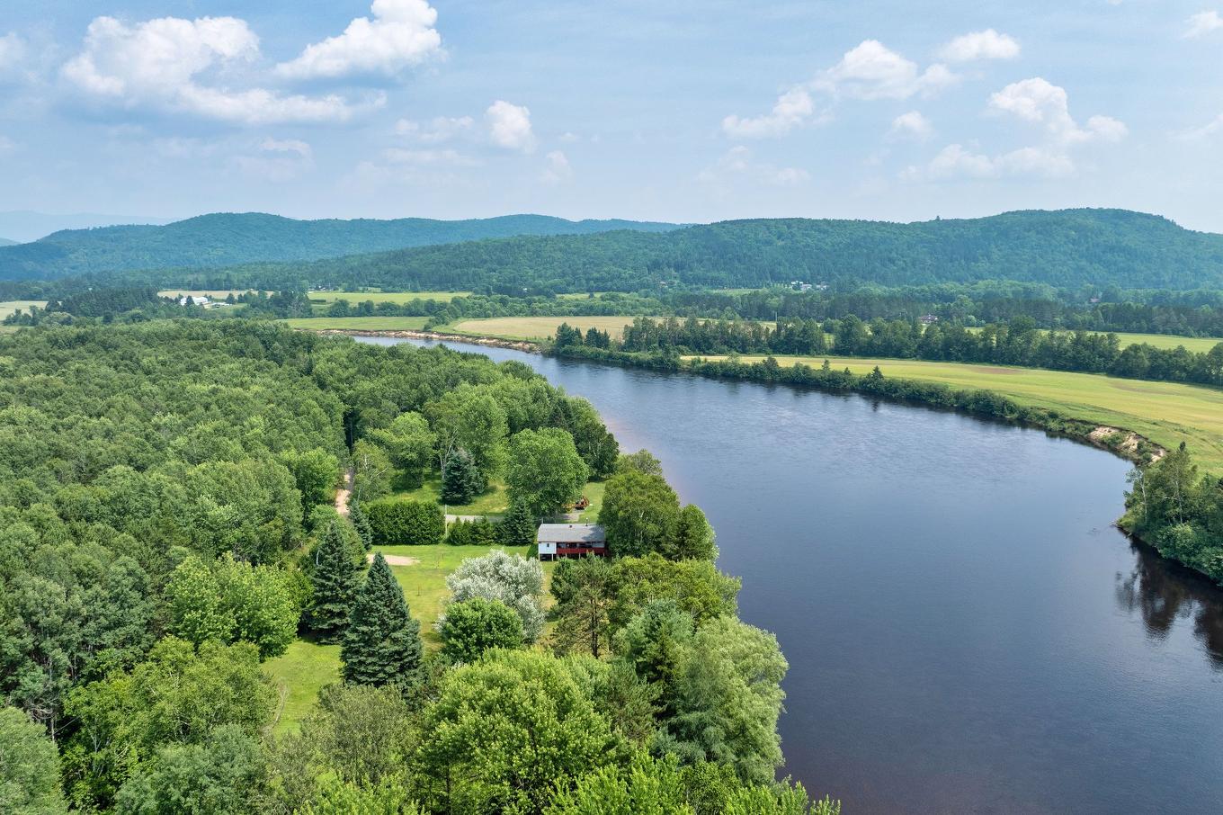 Vue d'ensemble - 1932 Ch. De La Pointe-Bourgeois, La Conception, QC - Outdoor With Body Of Water With View