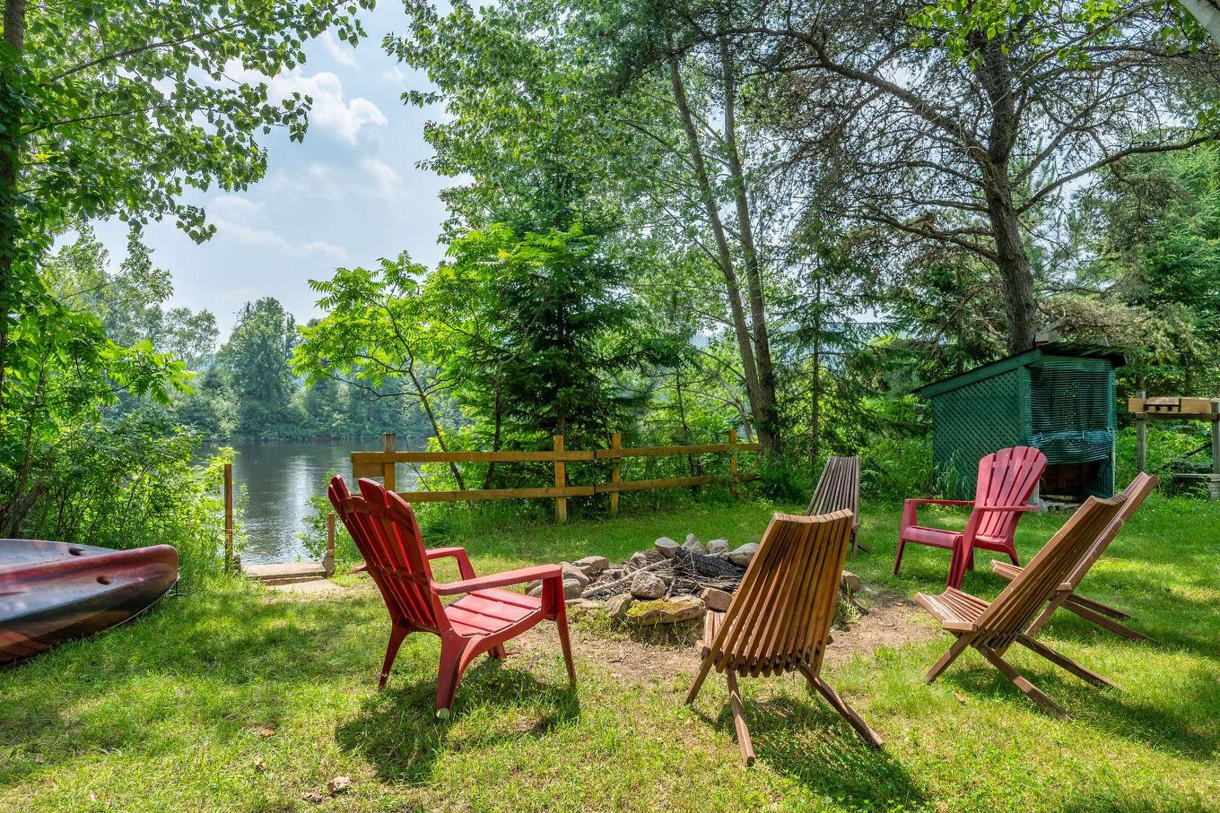 Vue sur l'eau - 1932 Ch. De La Pointe-Bourgeois, La Conception, QC - Outdoor