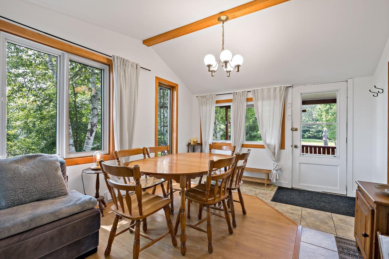 Salle à manger - 1932 Ch. De La Pointe-Bourgeois, La Conception, QC - Indoor Photo Showing Dining Room