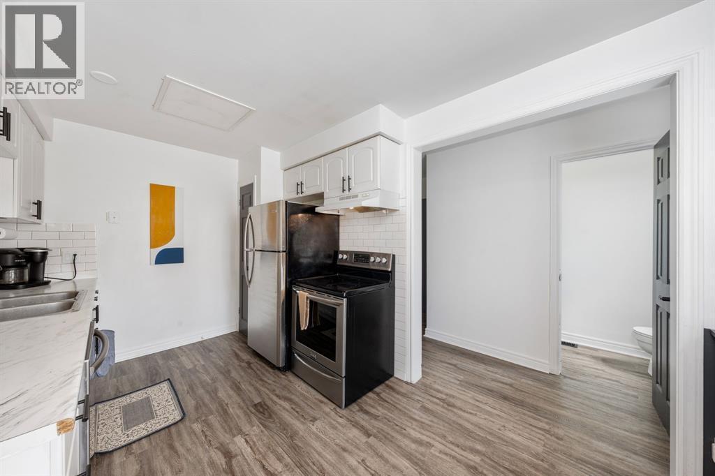 205 Fane Street Unit# 2B, St Clair, ON - Indoor Photo Showing Kitchen