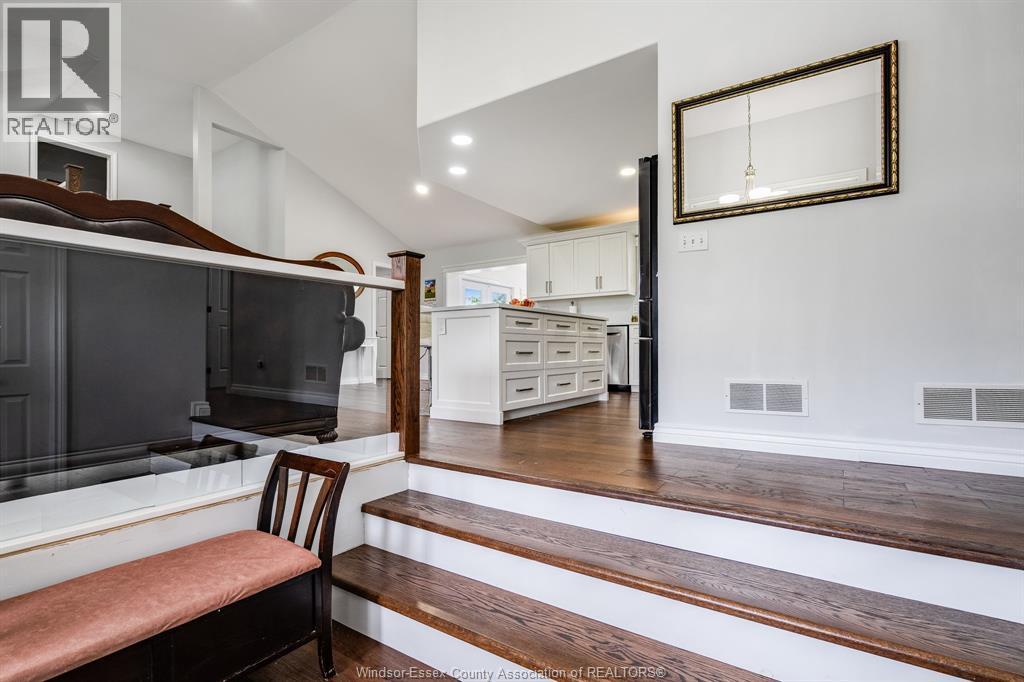 833 Talbot Road East, Leamington, ON - Indoor Photo Showing Other Room