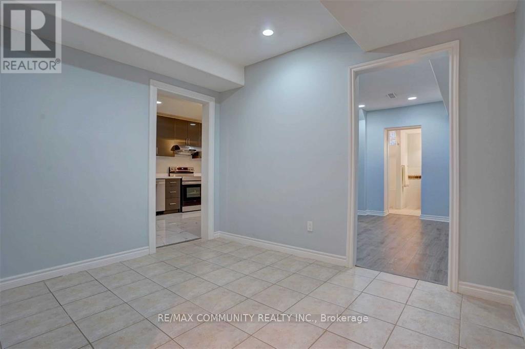 Bsmt - 208 Twyn Rivers Drive, Pickering, ON - Indoor Photo Showing Other Room