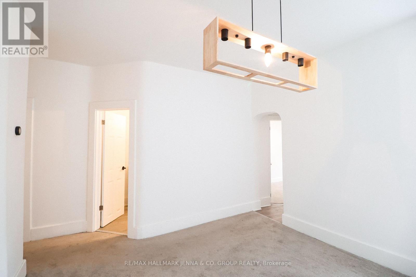 1 - 275 Bronson Avenue, Ottawa, ON - Indoor Photo Showing Other Room