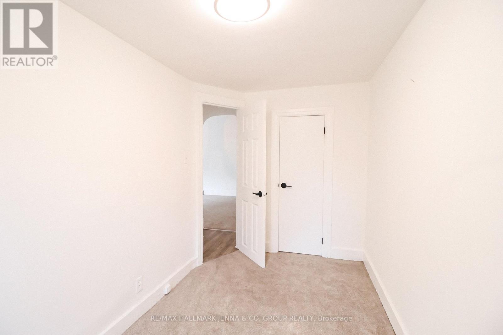 1 - 275 Bronson Avenue, Ottawa, ON - Indoor Photo Showing Other Room