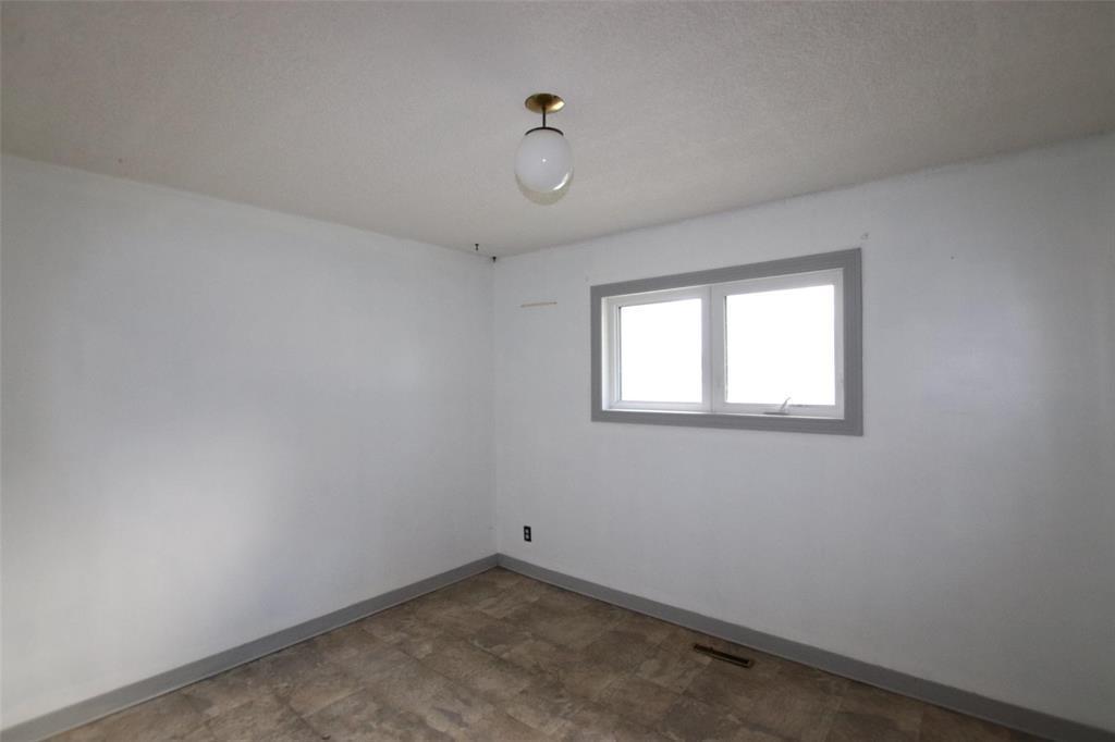 368 Lathlin Avenue, The Pas, MB - Indoor Photo Showing Other Room