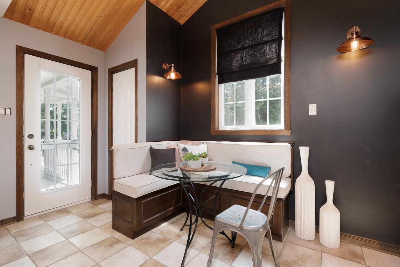 Dinette - 1 Rue Antoine-Couillard, Mercier, QC - Indoor Photo Showing Dining Room