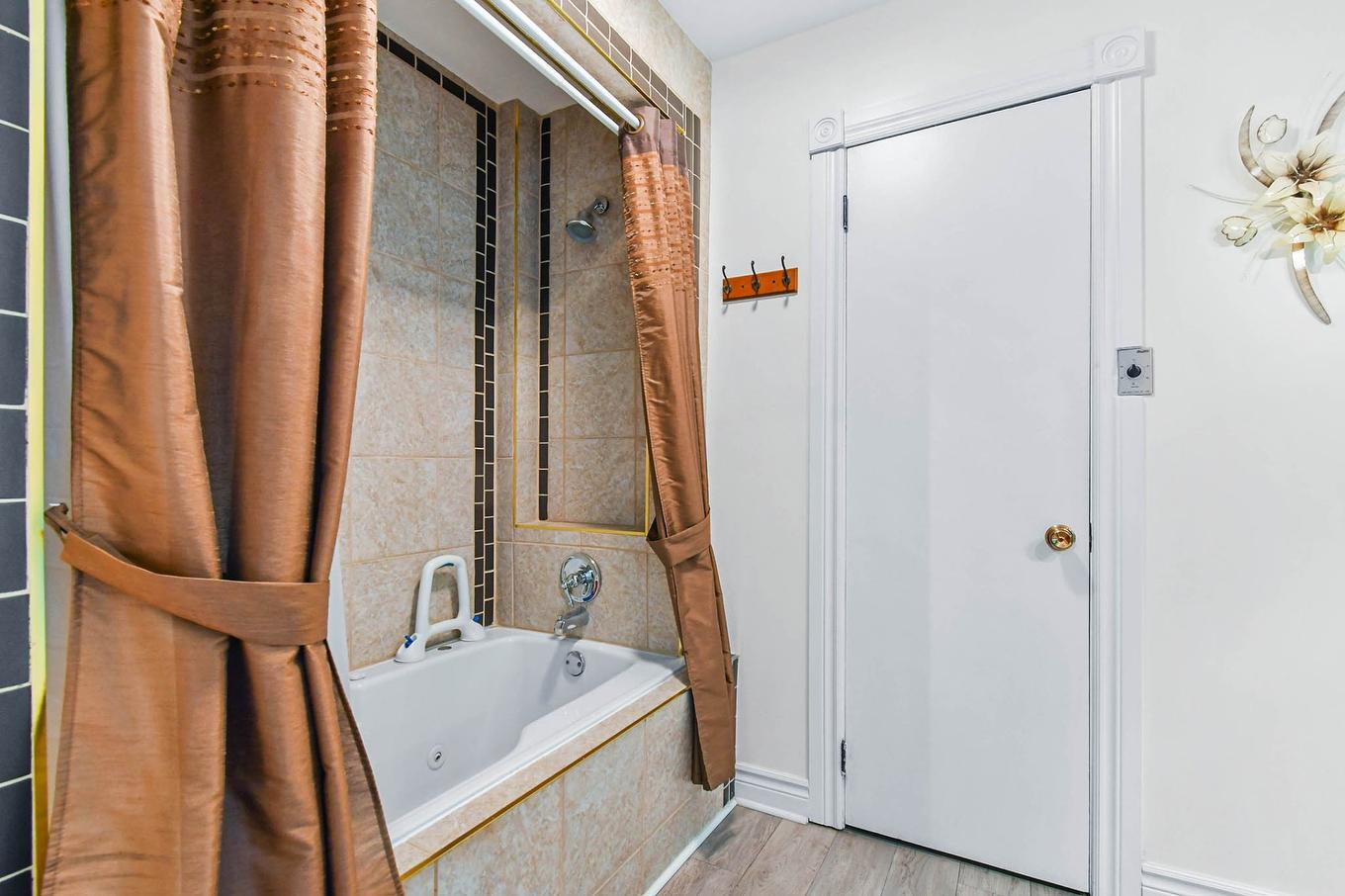 Salle de bains - 4331Z - 4331Az Rue Dufresne, Saint-Félix-De-Valois, QC - Indoor Photo Showing Bathroom