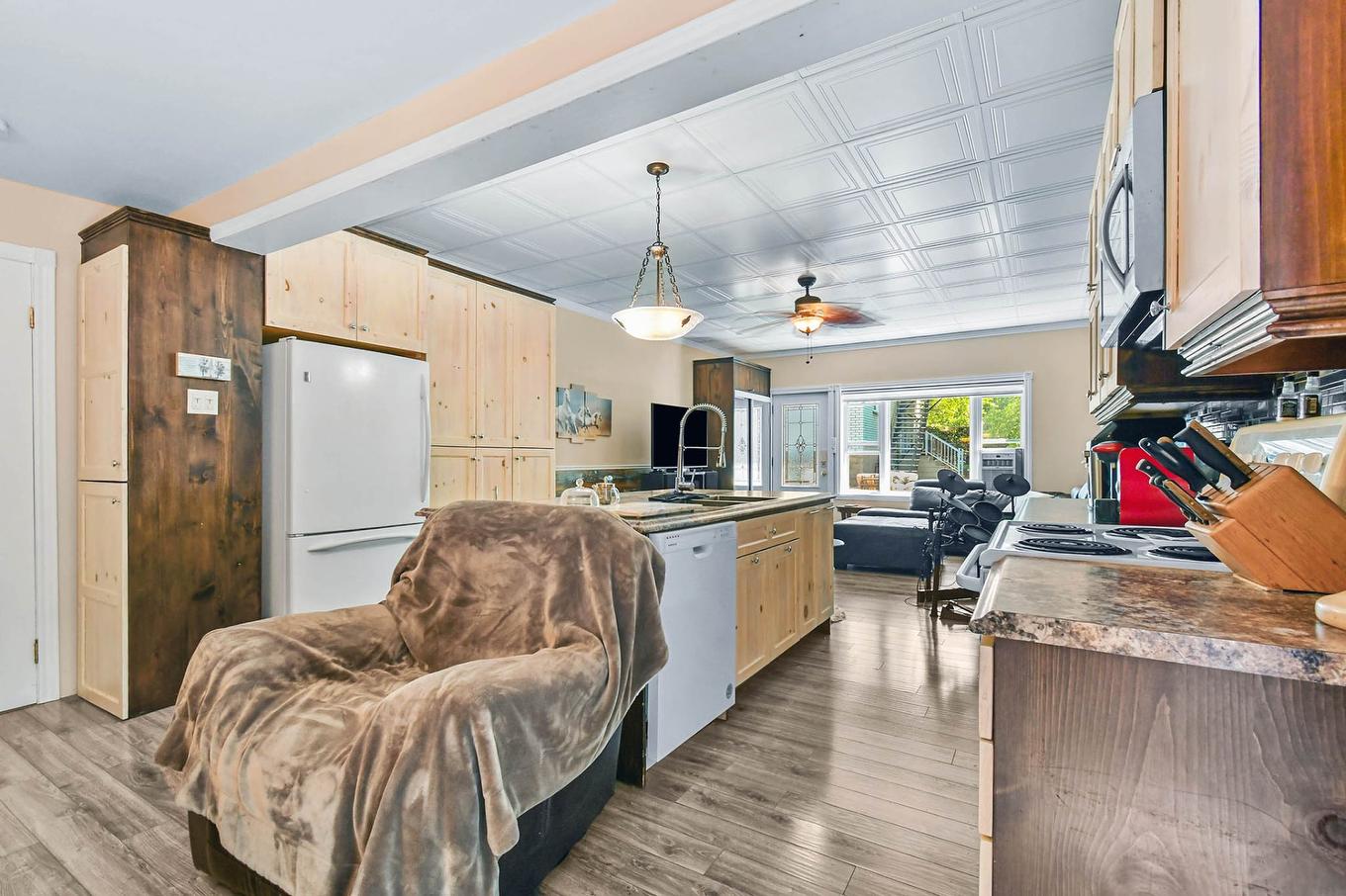 Logement - 4331Z - 4331Az Rue Dufresne, Saint-Félix-De-Valois, QC - Indoor Photo Showing Kitchen