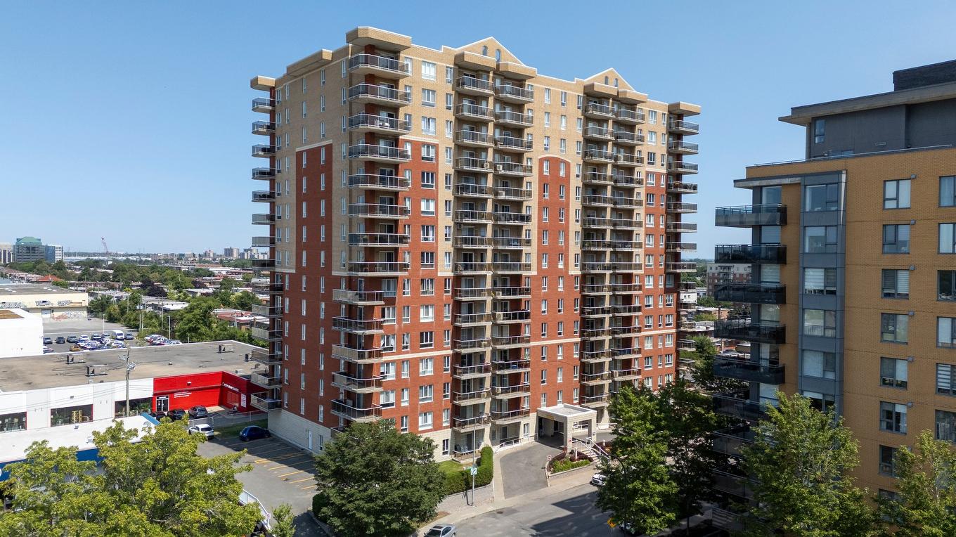 Photo aérienne - 905-7705 Rue Du Mans, Montréal (Saint-Léonard), QC - Outdoor With Facade