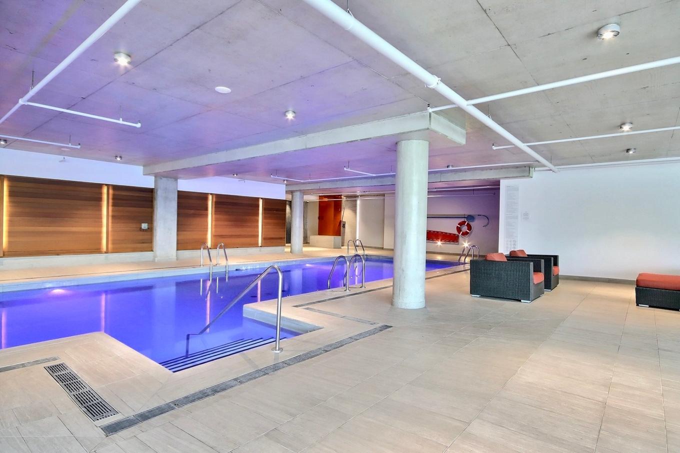 Piscine - 2004-299 Rue De La Rotonde, Montréal (Verdun/Île-Des-Soeurs), QC - Indoor Photo Showing Other Room