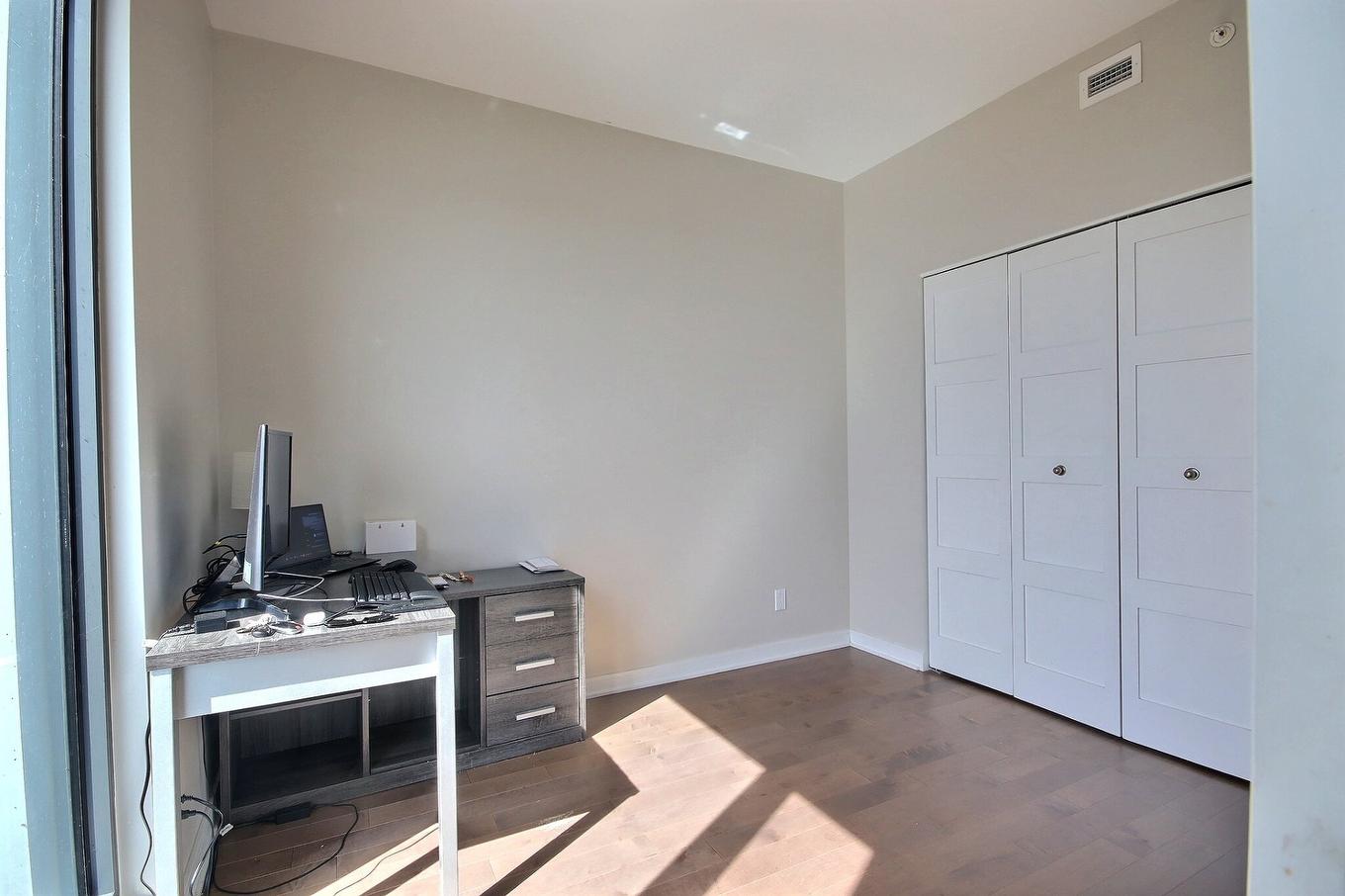 Chambre à coucher - 2004-299 Rue De La Rotonde, Montréal (Verdun/Île-Des-Soeurs), QC - Indoor