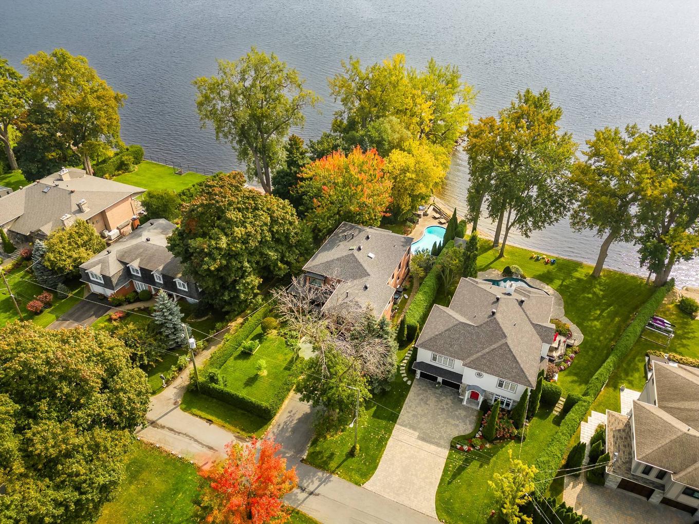 Photo aérienne - 21 Cours East Gables, Beaconsfield, QC - Outdoor With Body Of Water With View