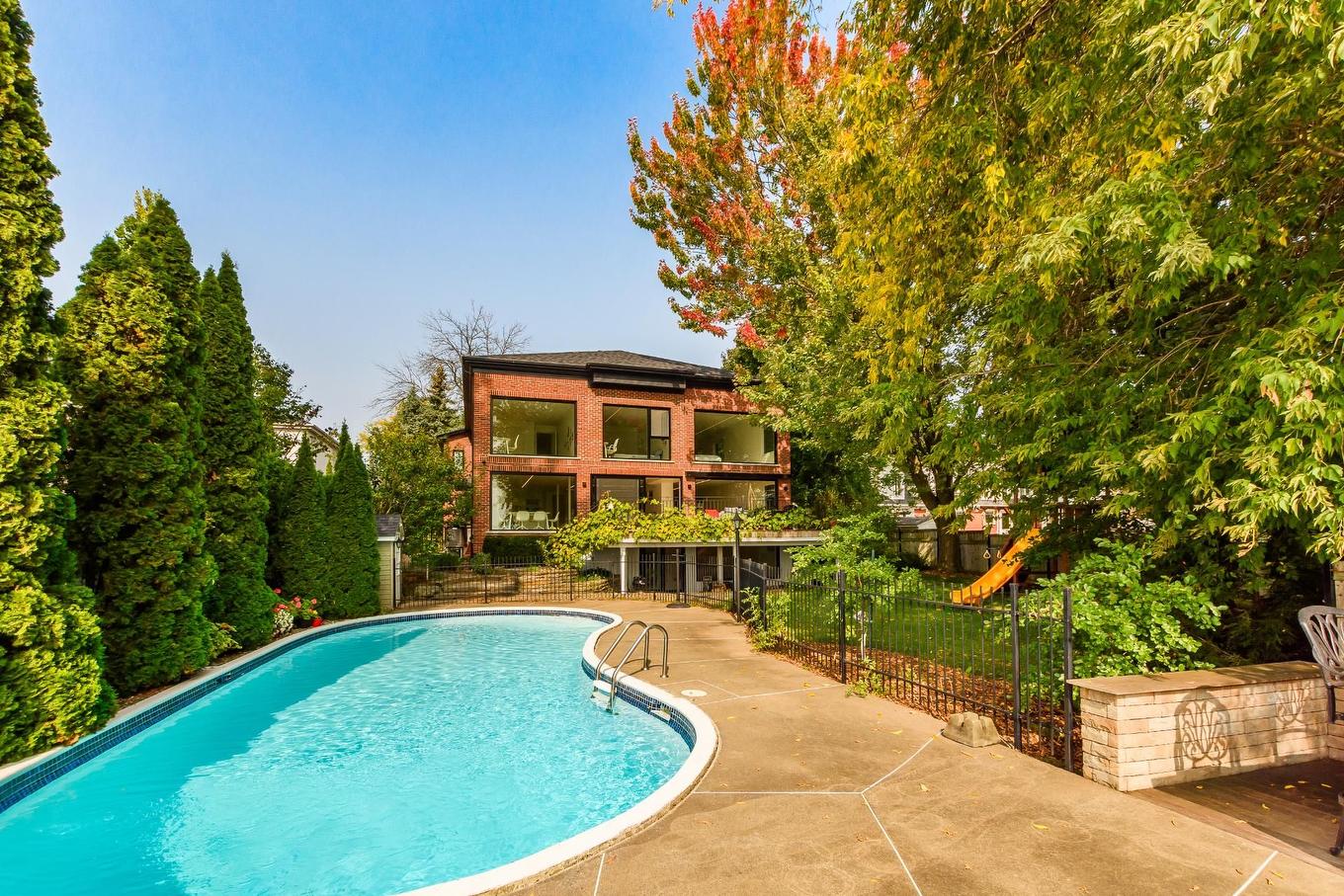 Piscine - 21 Cours East Gables, Beaconsfield, QC - Outdoor With Backyard