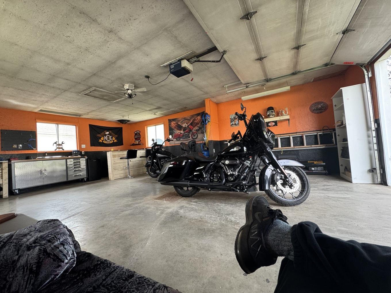 Garage - 7 Rue Des Pinsons, Rouyn-Noranda, QC - Indoor Photo Showing Garage